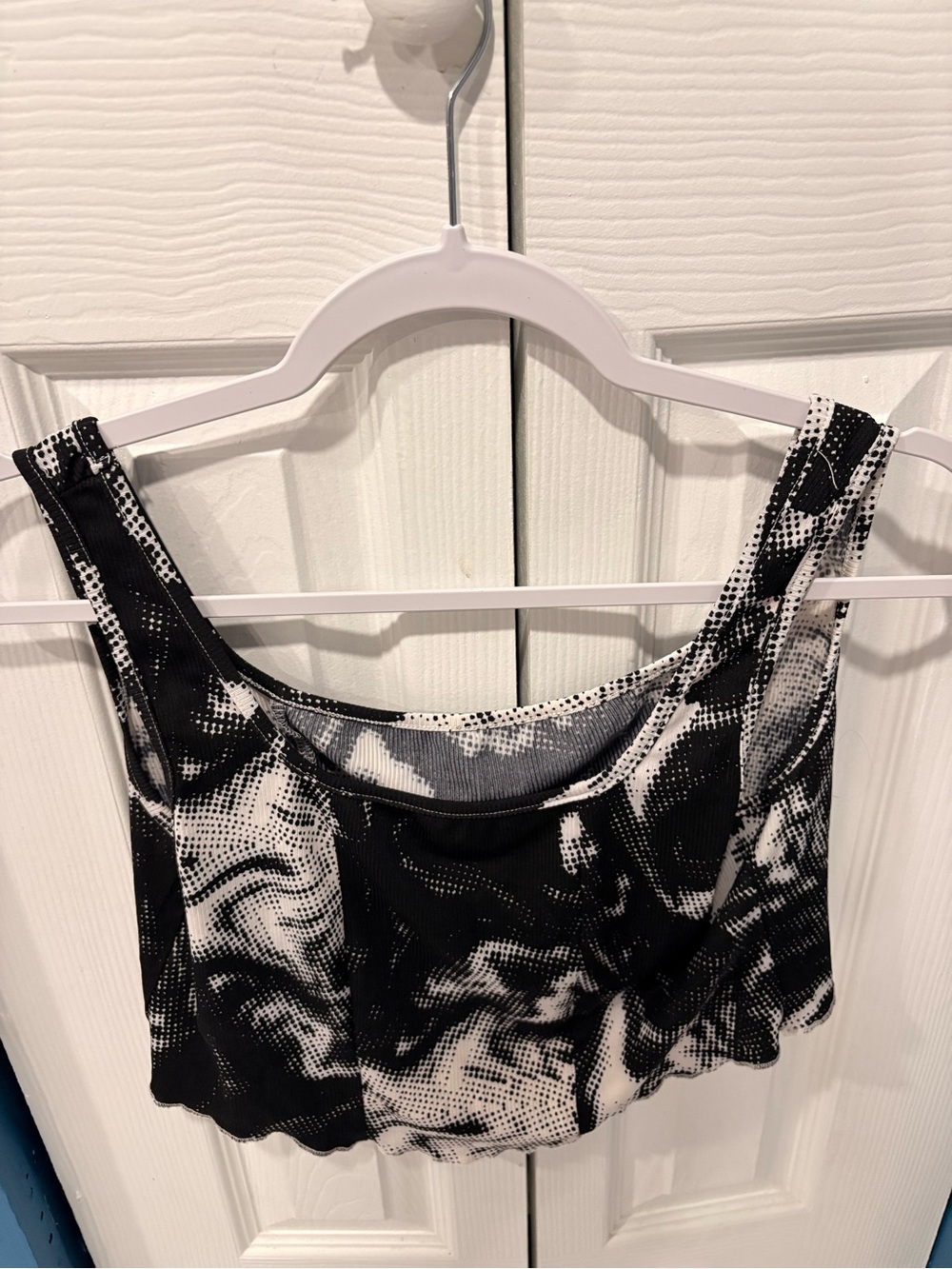 Black & White Marble Print Crop Tank